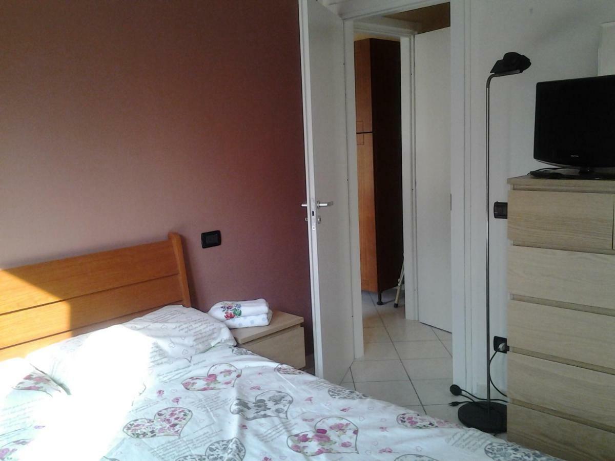 Appartement Scarpone à Pavie Extérieur photo